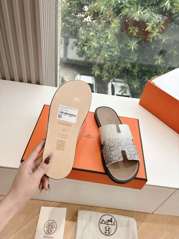 H*rmes Sandals