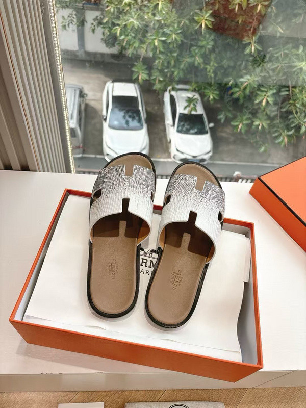 H*rmes Sandals