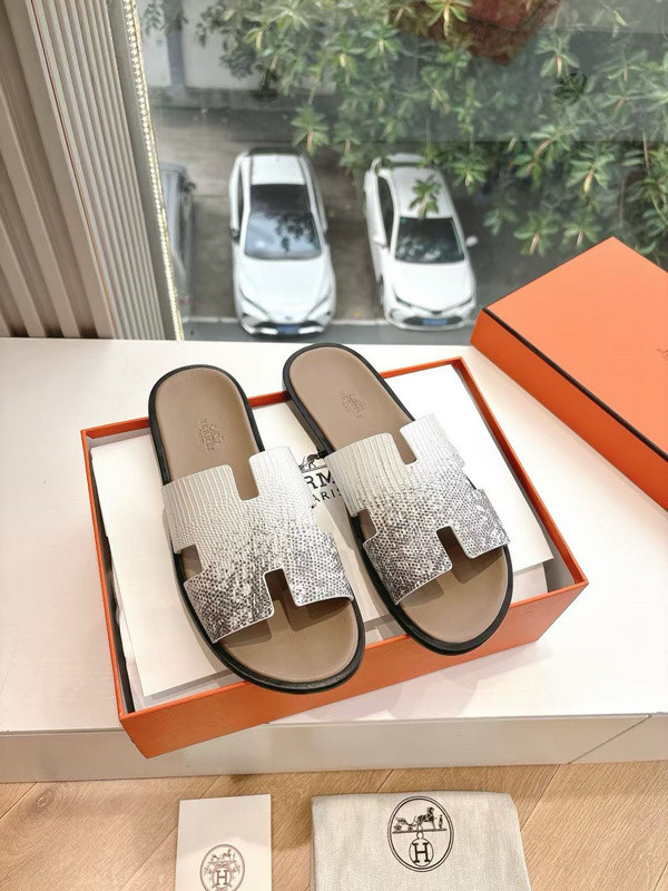 H*rmes Sandals