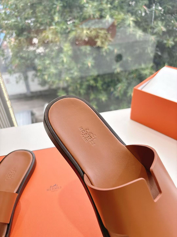 H*rmes Sandals