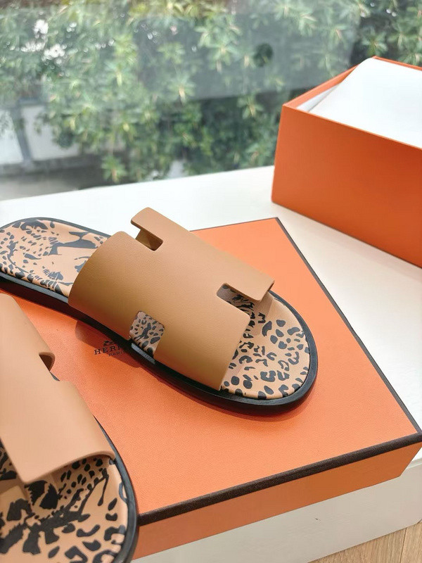 H*rmes Sandals