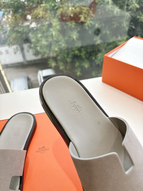 H*rmes Sandals