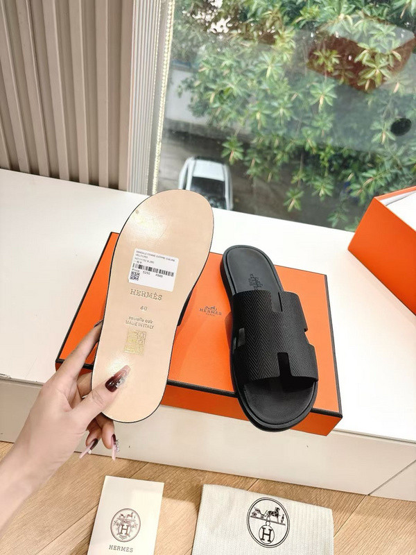 H*rmes Sandals