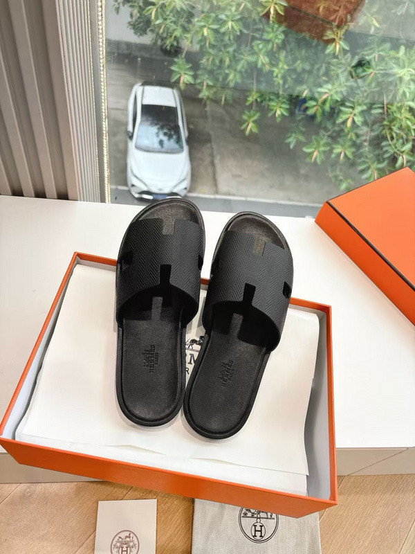 H*rmes Sandals