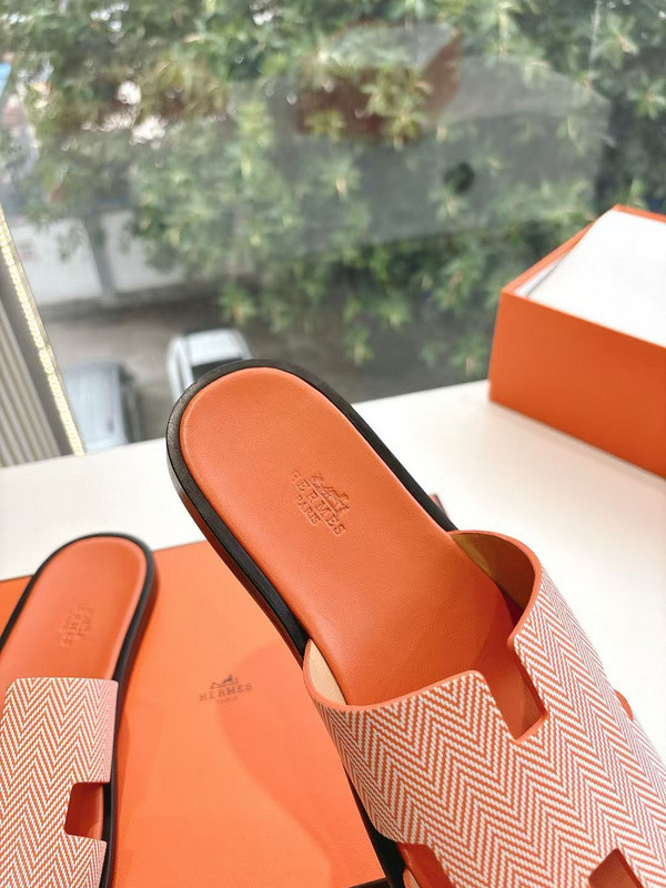 H*rmes Sandals