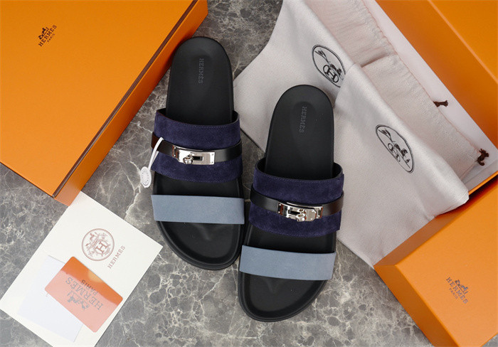 H*rmes Sandals