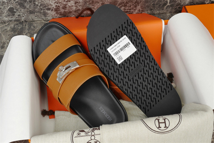 H*rmes Sandals