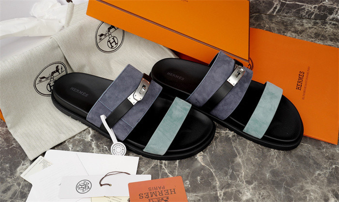 H*rmes Sandals