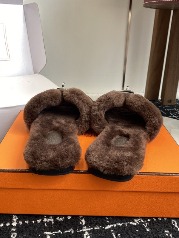 H*rmes Sandals
