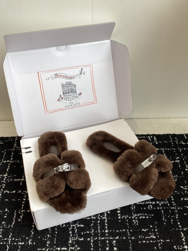 H*rmes Sandals