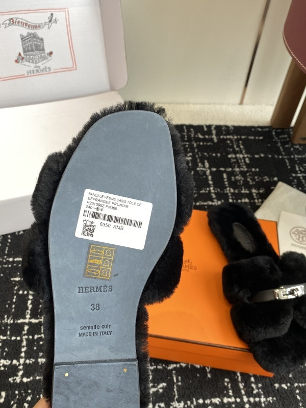 H*rmes Sandals