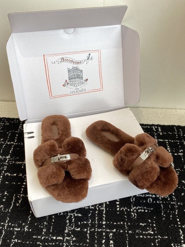 H*rmes Sandals