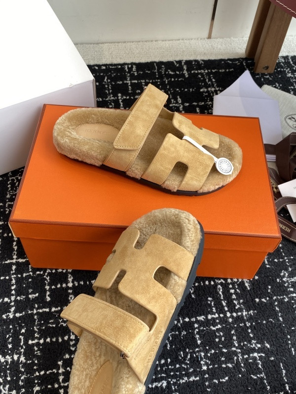 H*rmes Sandals