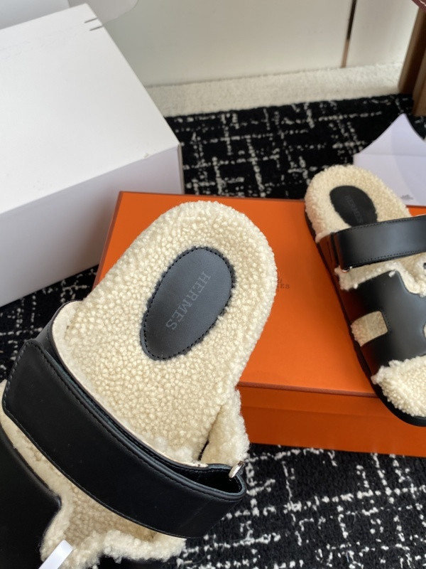H*rmes Sandals