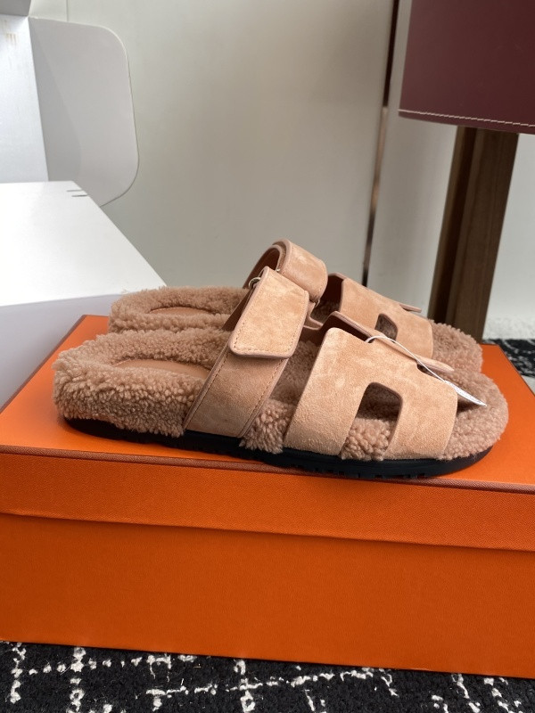 H*rmes Sandals