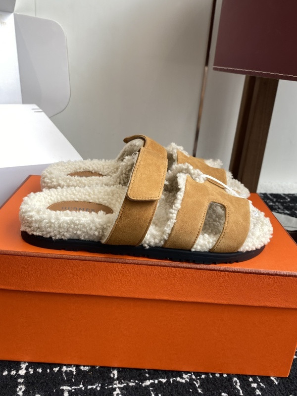 H*rmes Sandals