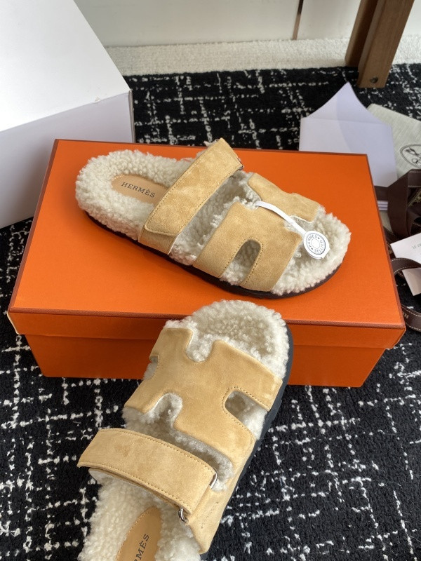 H*rmes Sandals