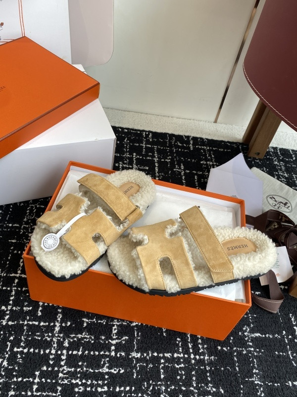 H*rmes Sandals