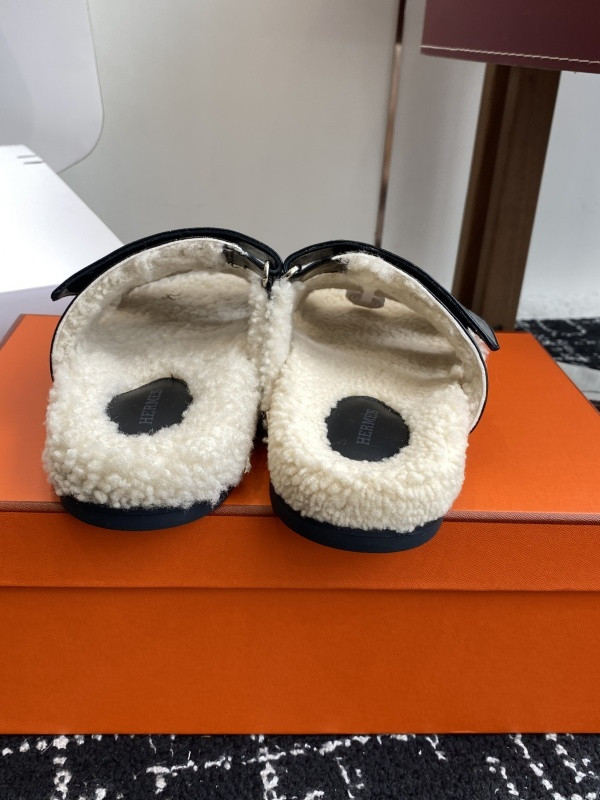 H*rmes Sandals