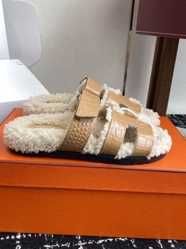 H*rmes Sandals