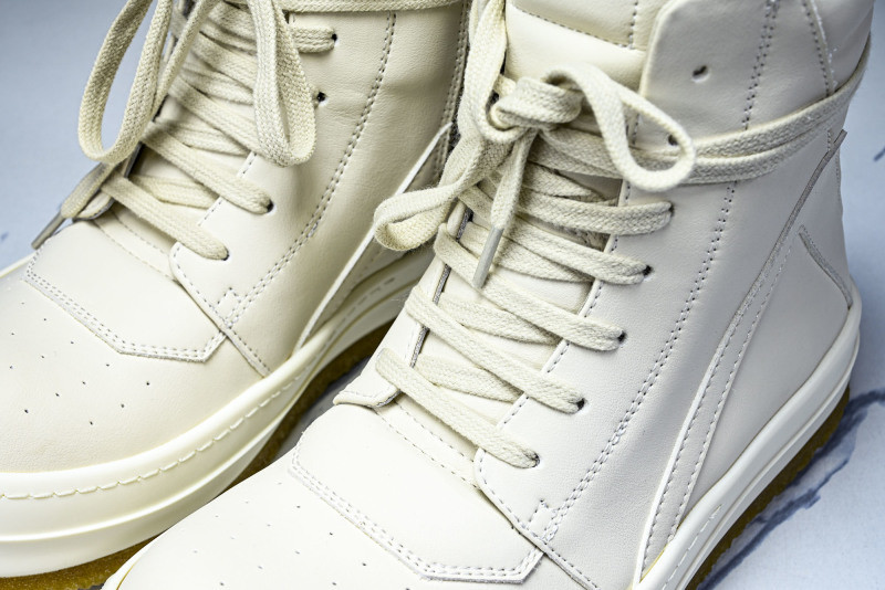RICK 0WENS SNEAKERS