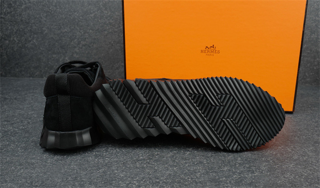 H*ER*MES SNEAKER