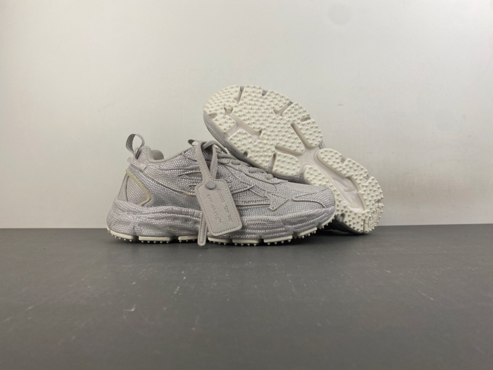 Off-White c/o Virgil Abloh