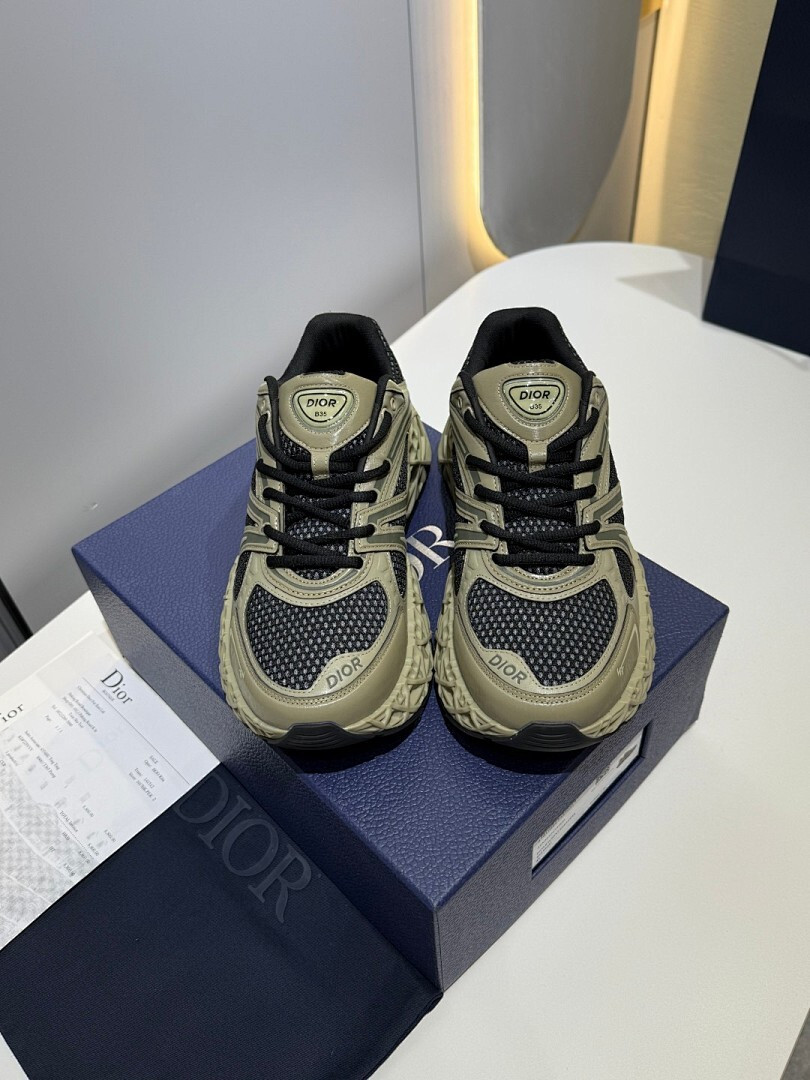 DR B35 NXXT sneaker