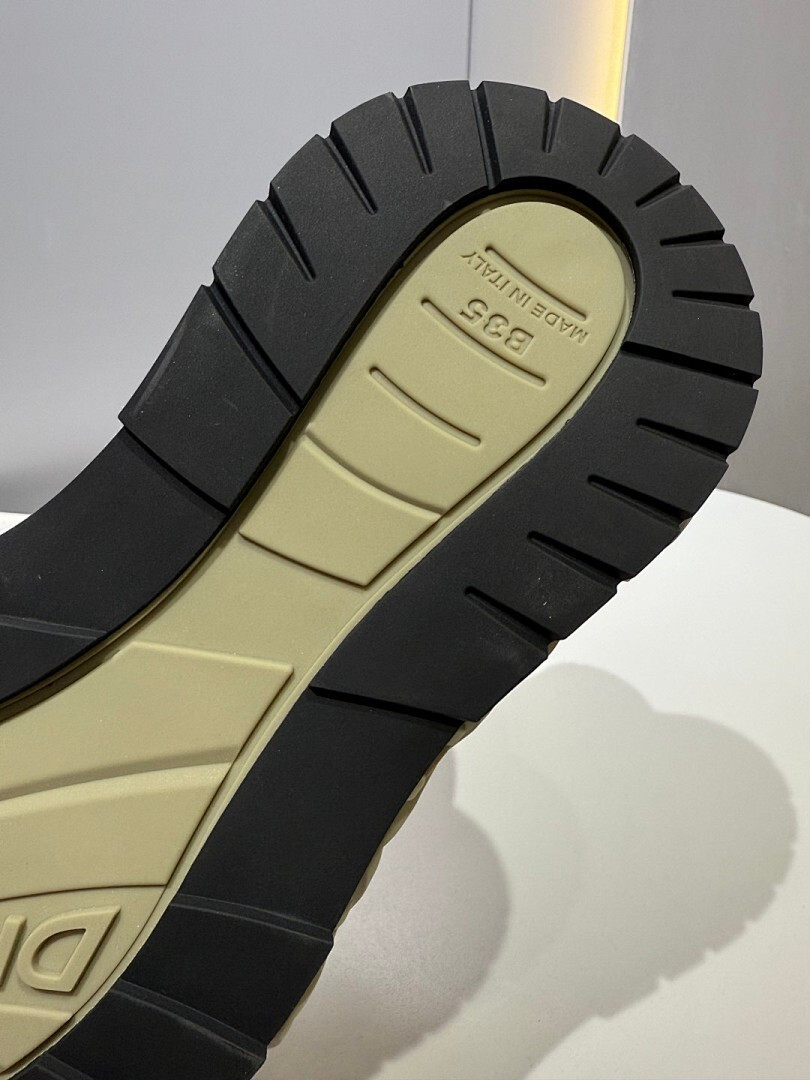 DR B35 NXXT sneaker