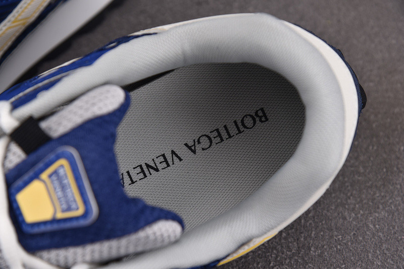 b0tt*ga Ven*ta orbit sneaker