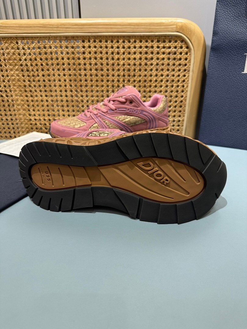DR B35 NXXT sneaker