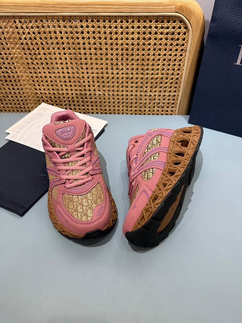 DR B35 NXXT sneaker