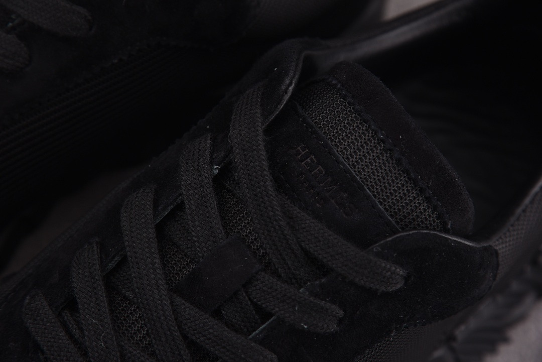H*ER*MES SNEAKER