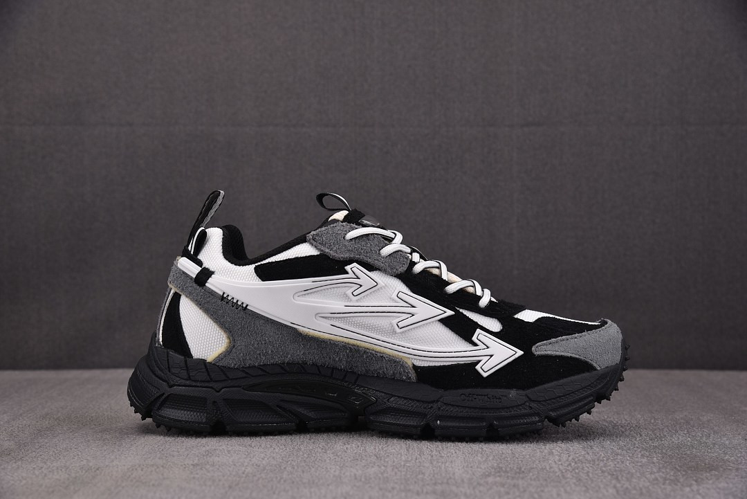 Off-White c/o Virgil Abloh