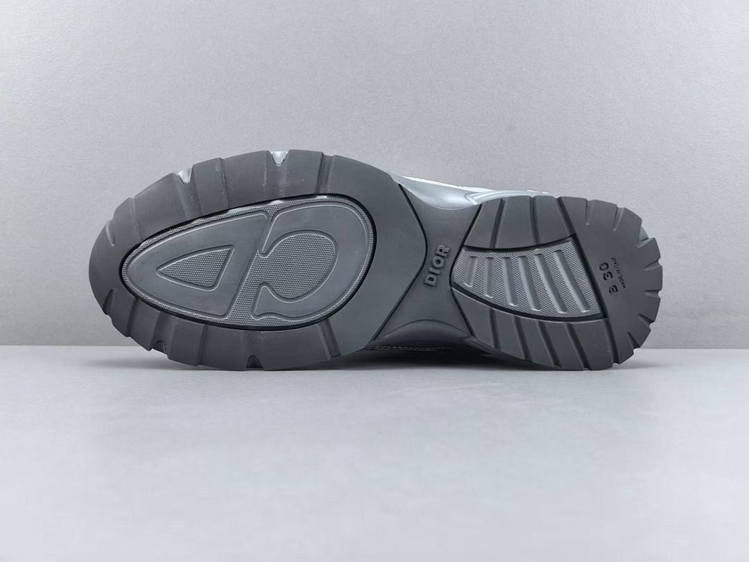 DR B30 SNEAKER