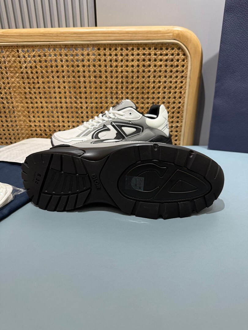 DR B30 SNEAKER