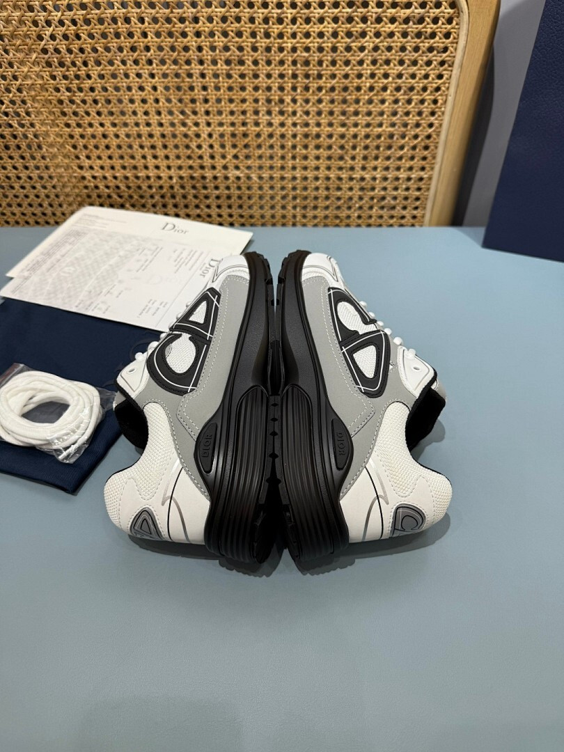 DR B30 SNEAKER