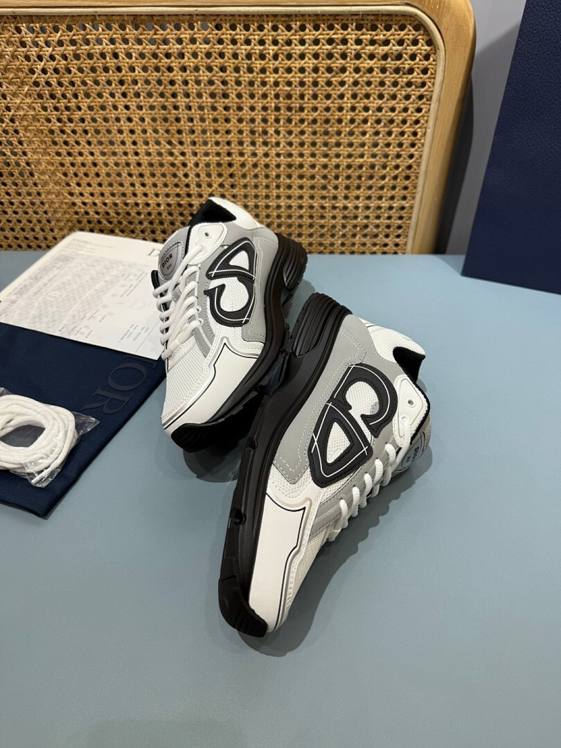 DR B30 SNEAKER