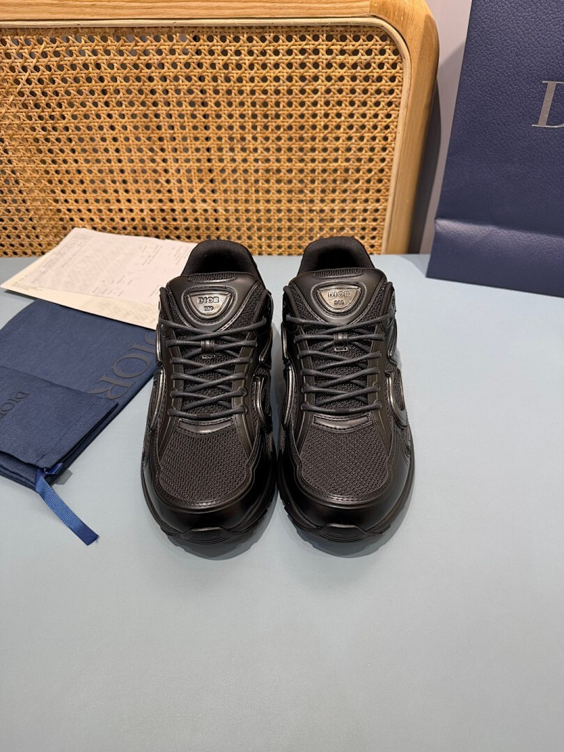DR B30 SNEAKER
