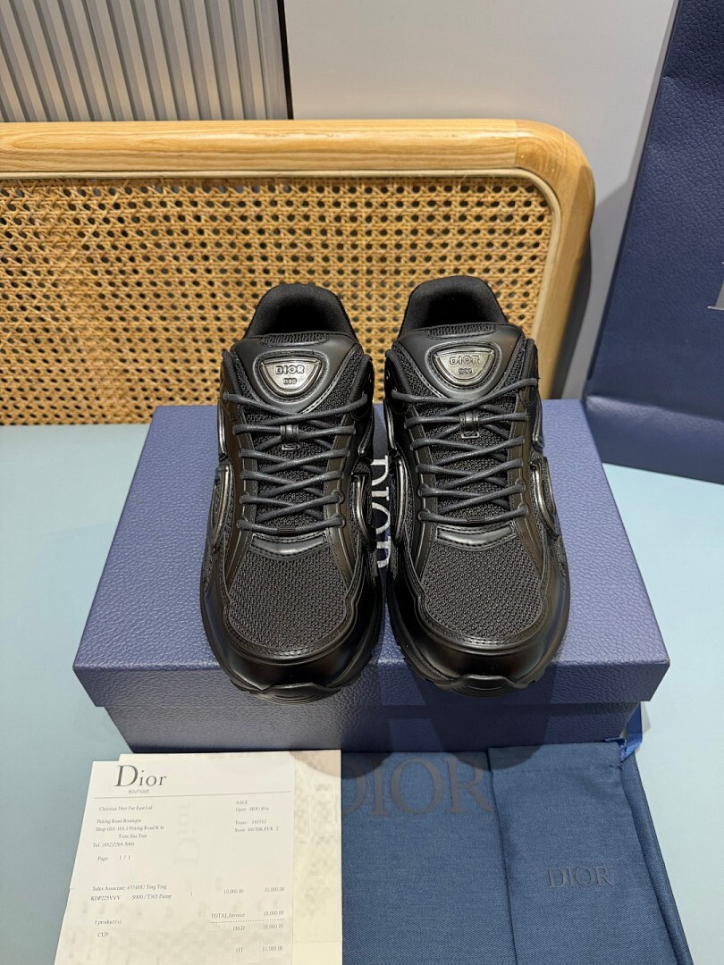 DR B30 SNEAKER