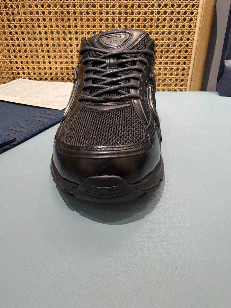 DR B30 SNEAKER