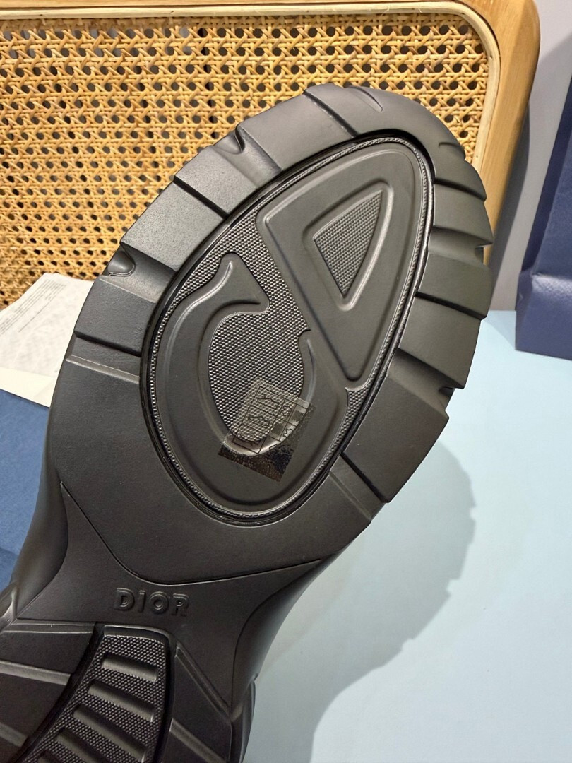 DR B30 SNEAKER