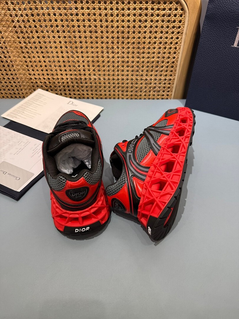 DR B35 NXXT sneaker