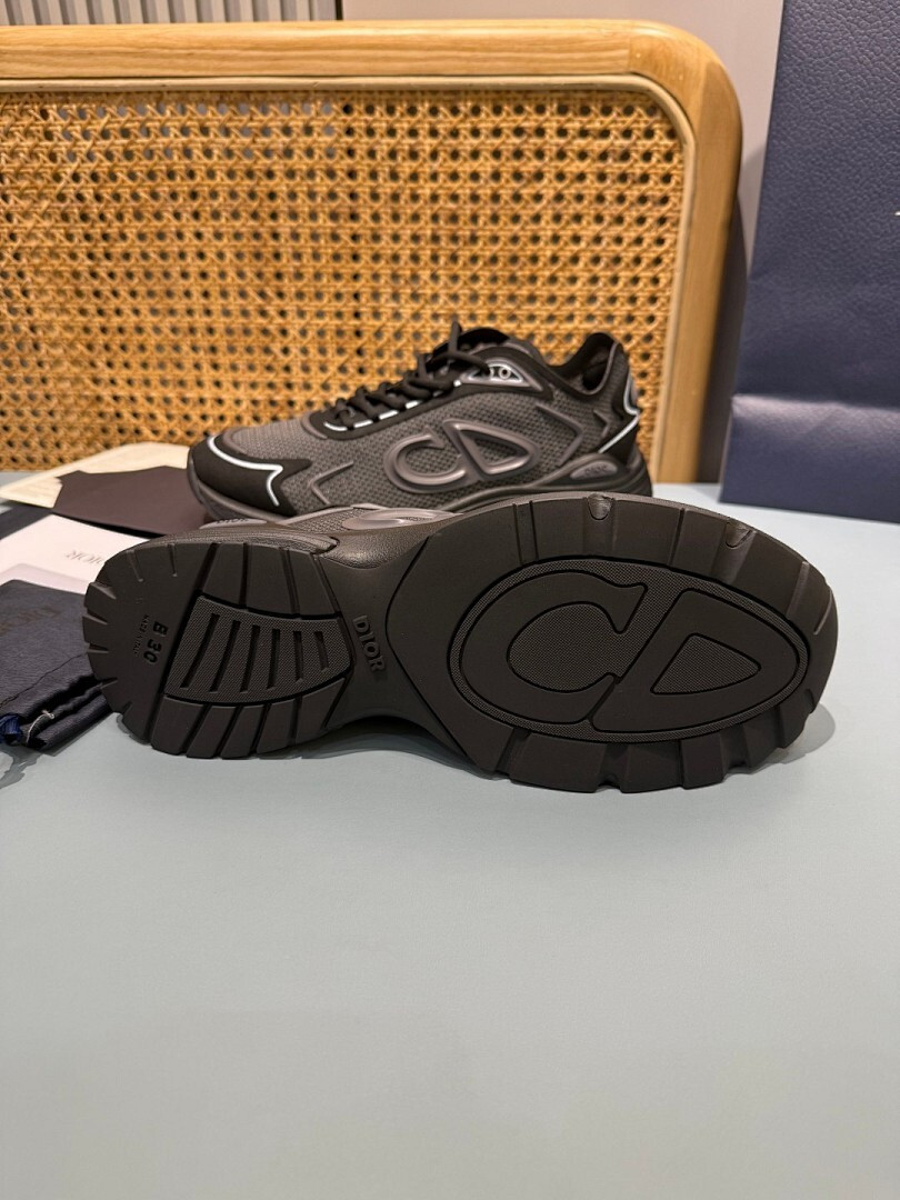 DR B30 SNEAKER