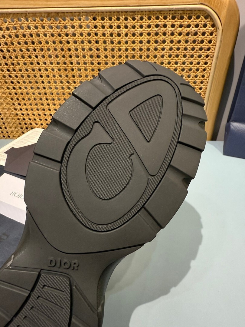DR B30 SNEAKER