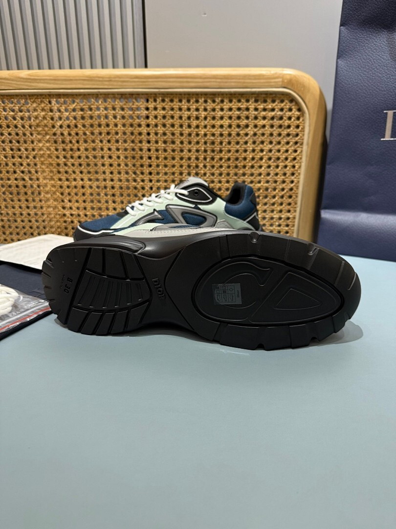 DR B30 SNEAKER