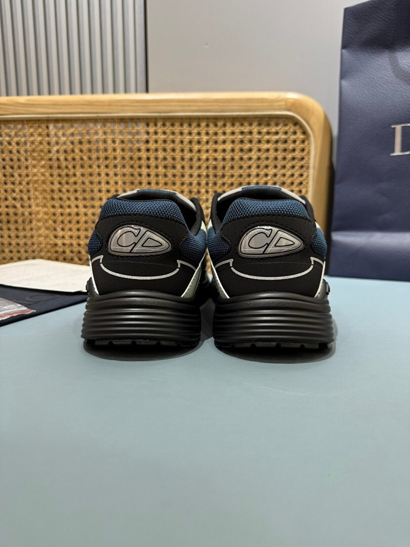 DR B30 SNEAKER
