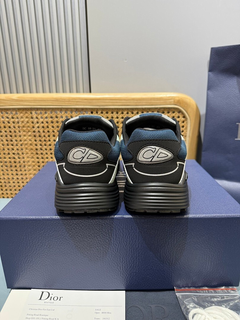 DR B30 SNEAKER