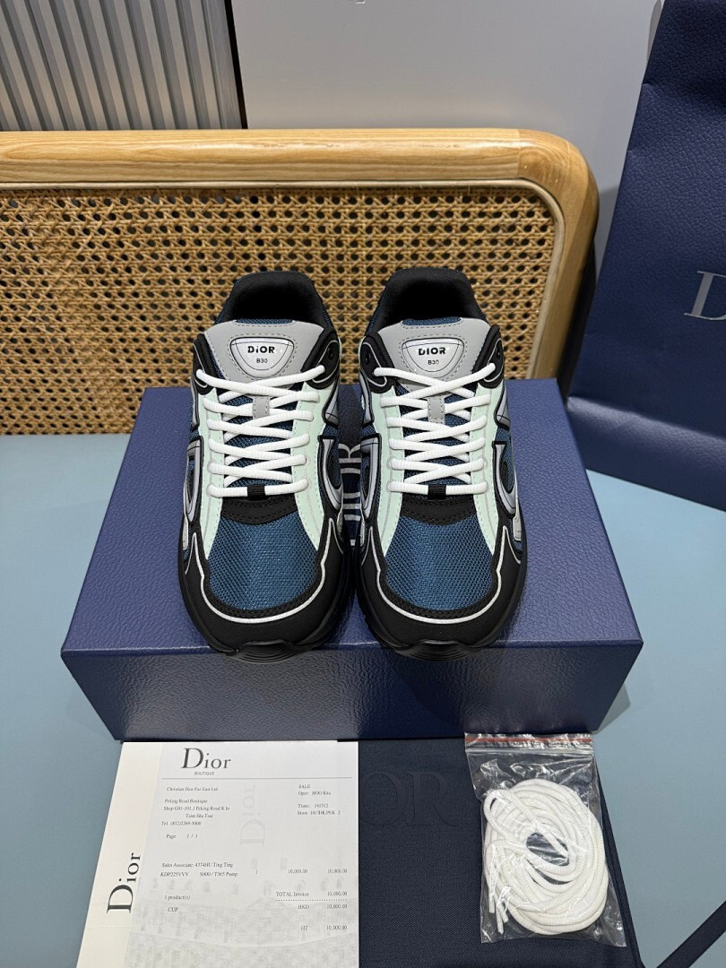 DR B30 SNEAKER