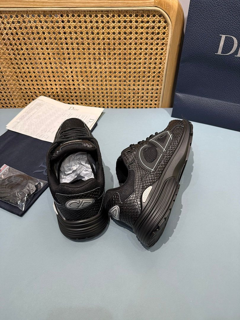 DR B30 SNEAKER